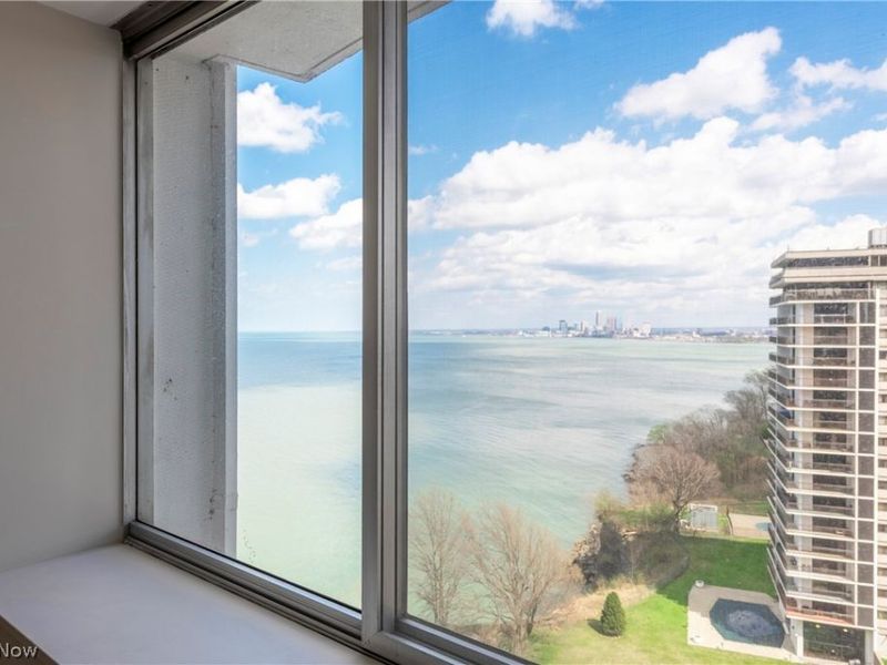 12700 Lake Avenue, Unit 1801, Lakewood, OH 44107 Photo 27