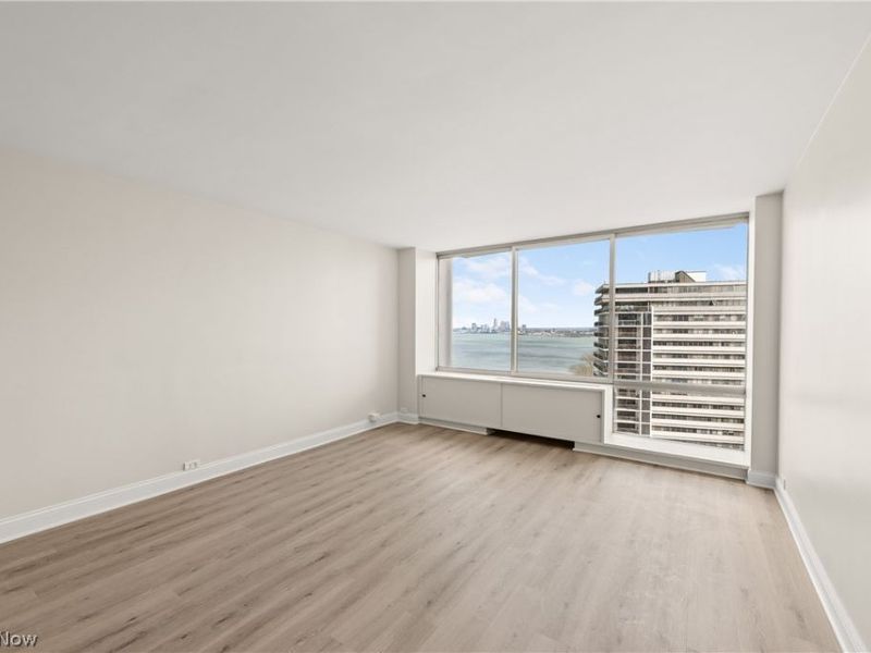 12700 Lake Avenue, Unit 1801, Lakewood, OH 44107 Photo 5