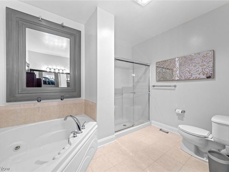 138 Stonecreek Drive, Mayfield Heights, OH 44143 Photo 19