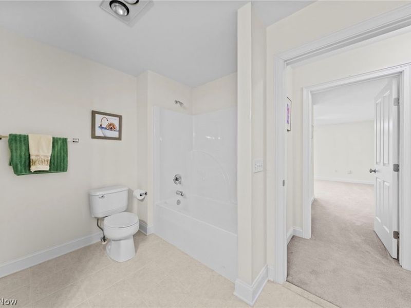 138 Stonecreek Drive, Mayfield Heights, OH 44143 Photo 28