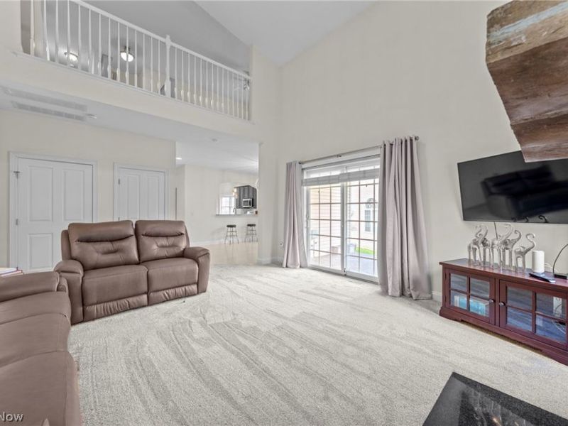 138 Stonecreek Drive, Mayfield Heights, OH 44143 Photo 7