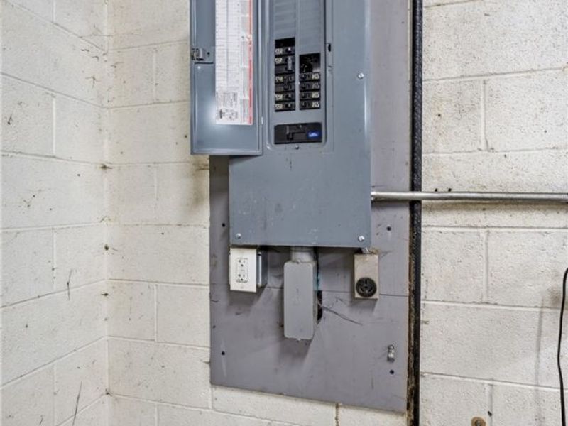 9865 Cleveland Avenue NW, Uniontown, OH 44685 Photo 14