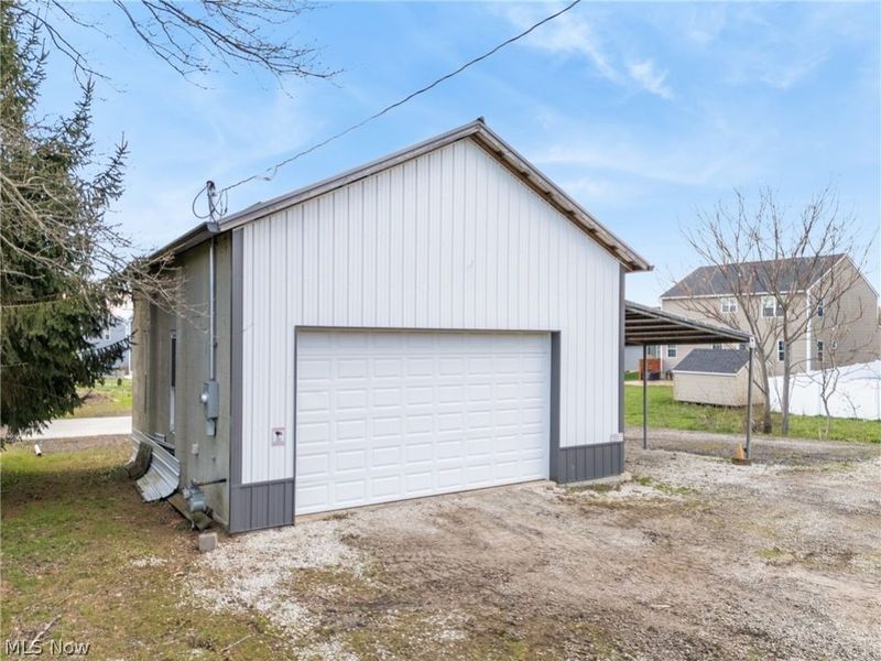 9865 Cleveland Avenue NW, Uniontown, OH 44685 Photo 3