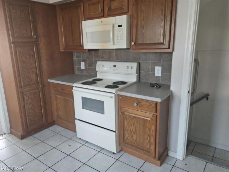 3212 9th Street NW, Canton, OH 44708 Photo 5