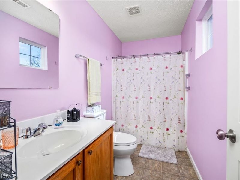 211 Burkdale Court, Wadsworth, OH 44281 Photo 24