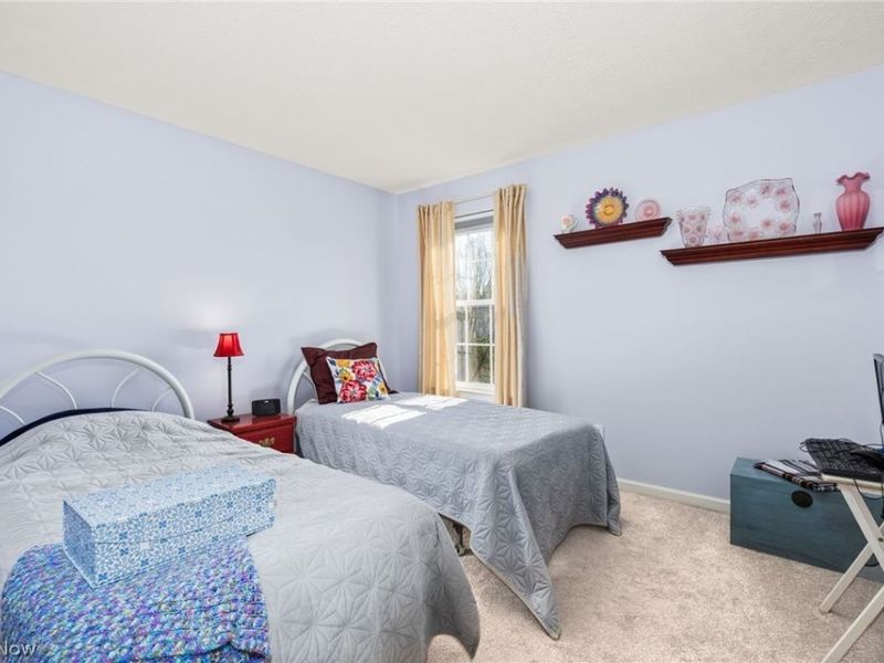 211 Burkdale Court, Wadsworth, OH 44281 Photo 25