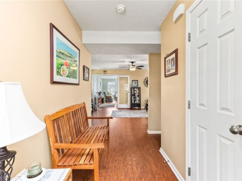 211 Burkdale Court, Wadsworth, OH 44281 Photo 9