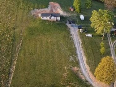 41 Bluebird Lane, Kings Mountain, KY 40442