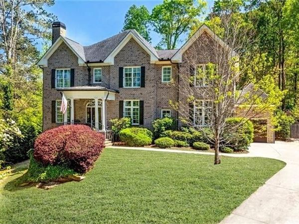 1116 Dawn View Lane NW, Atlanta, GA 30327