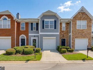 6245 Shoreview Circle, Flowery Branch, GA 30542