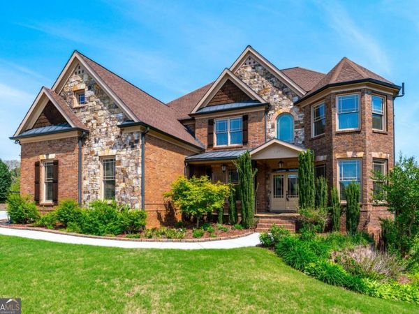 2537 Monta Vista Way, Hoschton, GA 30548