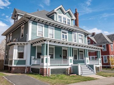 19-21 Beechwood Ave, Springfield, MA 01108