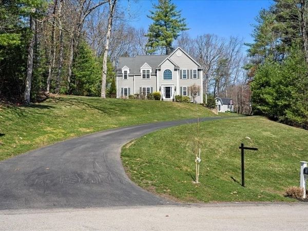 3 Foxhill Drive, Southborough, MA 01772
