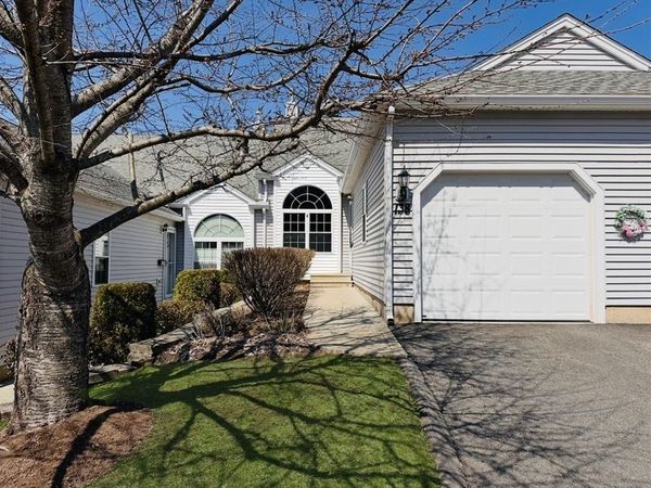 138 Brookfield Ln, Unit 138, Agawam, MA 01001