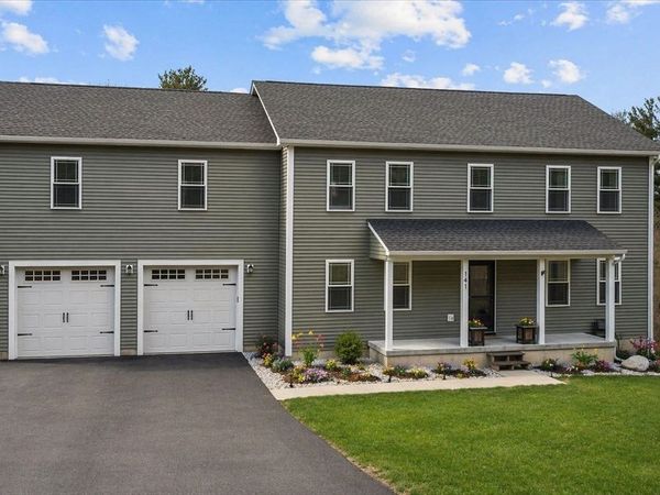 141 Thompson St, Palmer, MA 01069