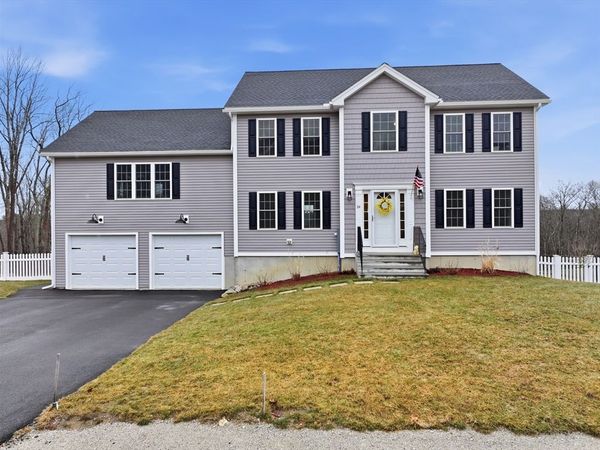 74 Deanna Dr, Holden, MA 01520