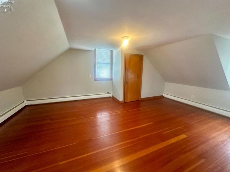 121 Broad Street, Oak Harbor, OH 43449 Photo 16