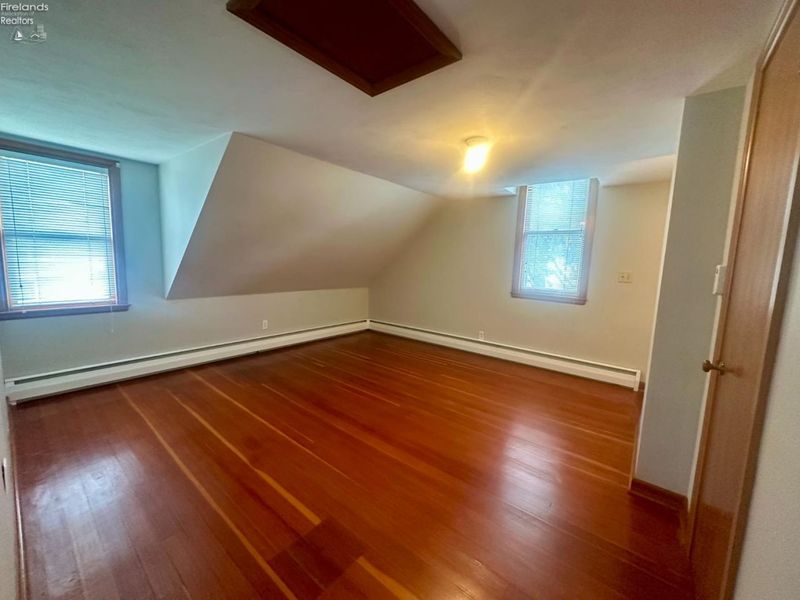 121 Broad Street, Oak Harbor, OH 43449 Photo 18