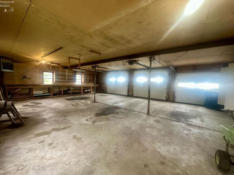 121 Broad Street, Oak Harbor, OH 43449 Photo 26