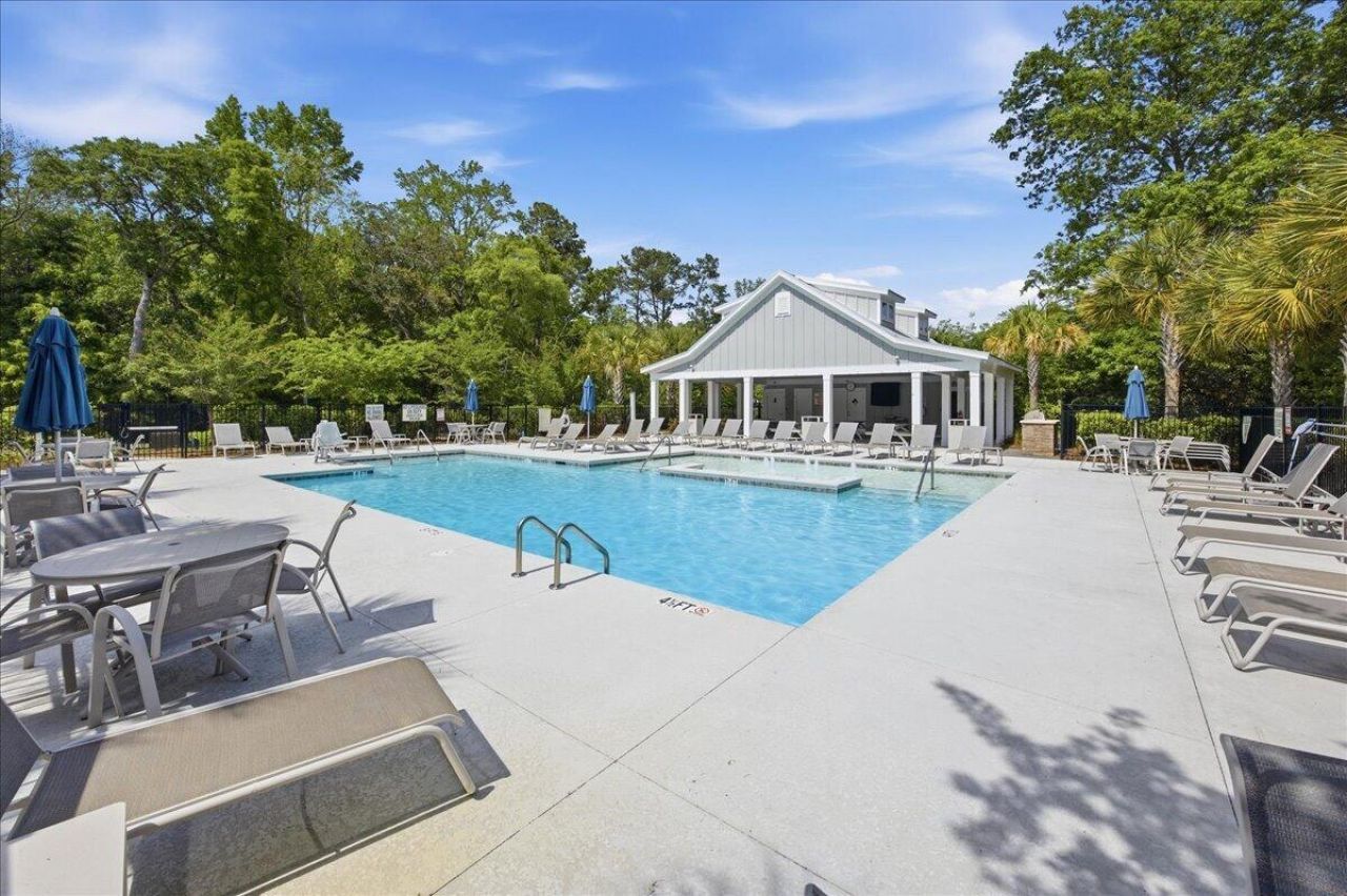 6231 Woodsedge Court Photo 37