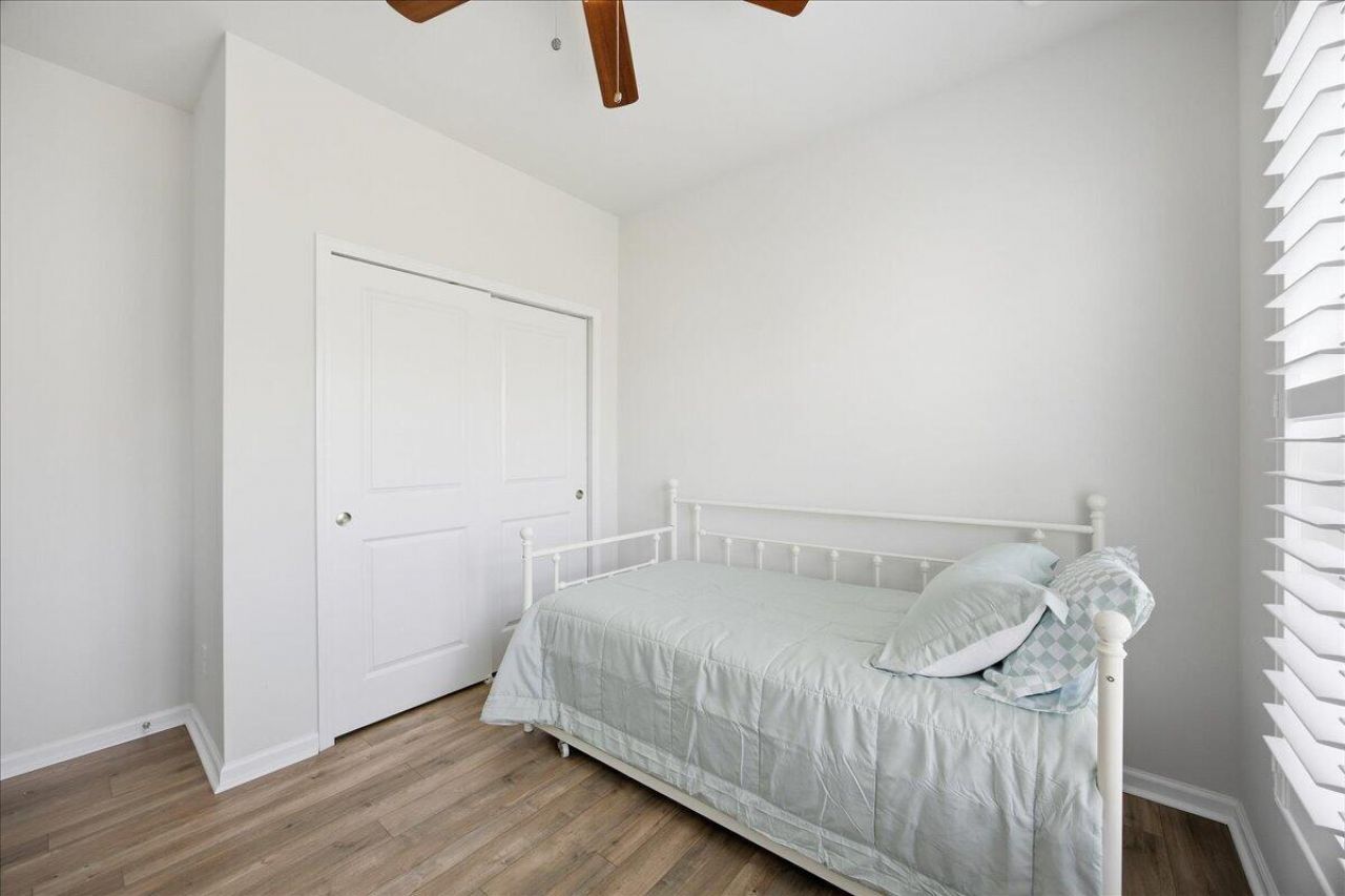 6231 Woodsedge Court Photo 6