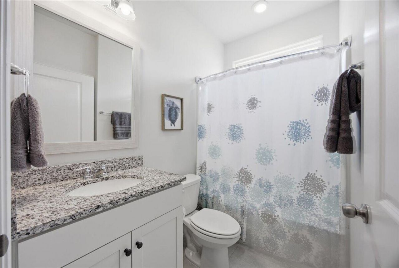 6231 Woodsedge Court Photo 7