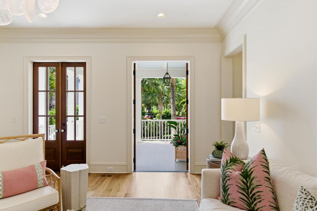 824 Bridgetown Pass Photo 12