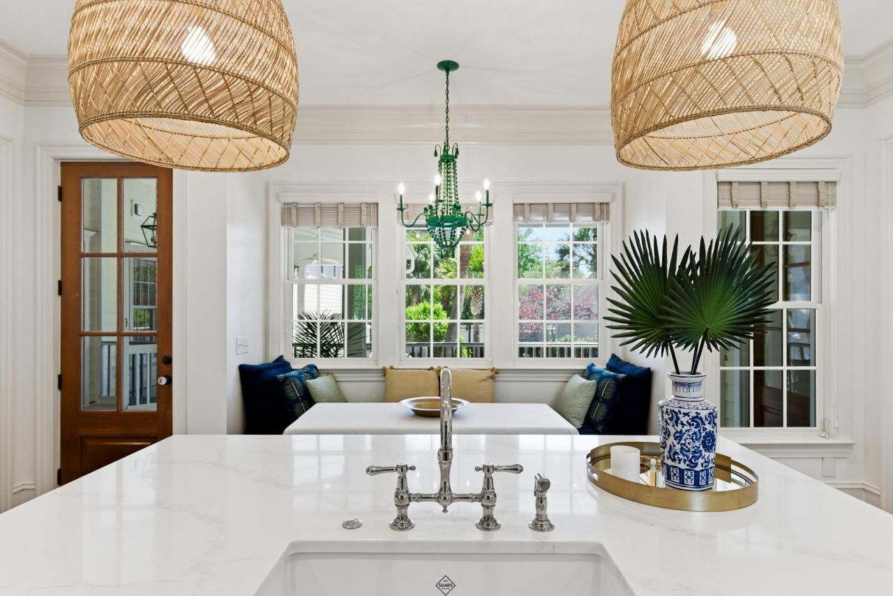 824 Bridgetown Pass Photo 22