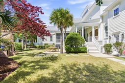 824 Bridgetown Pass photo 4