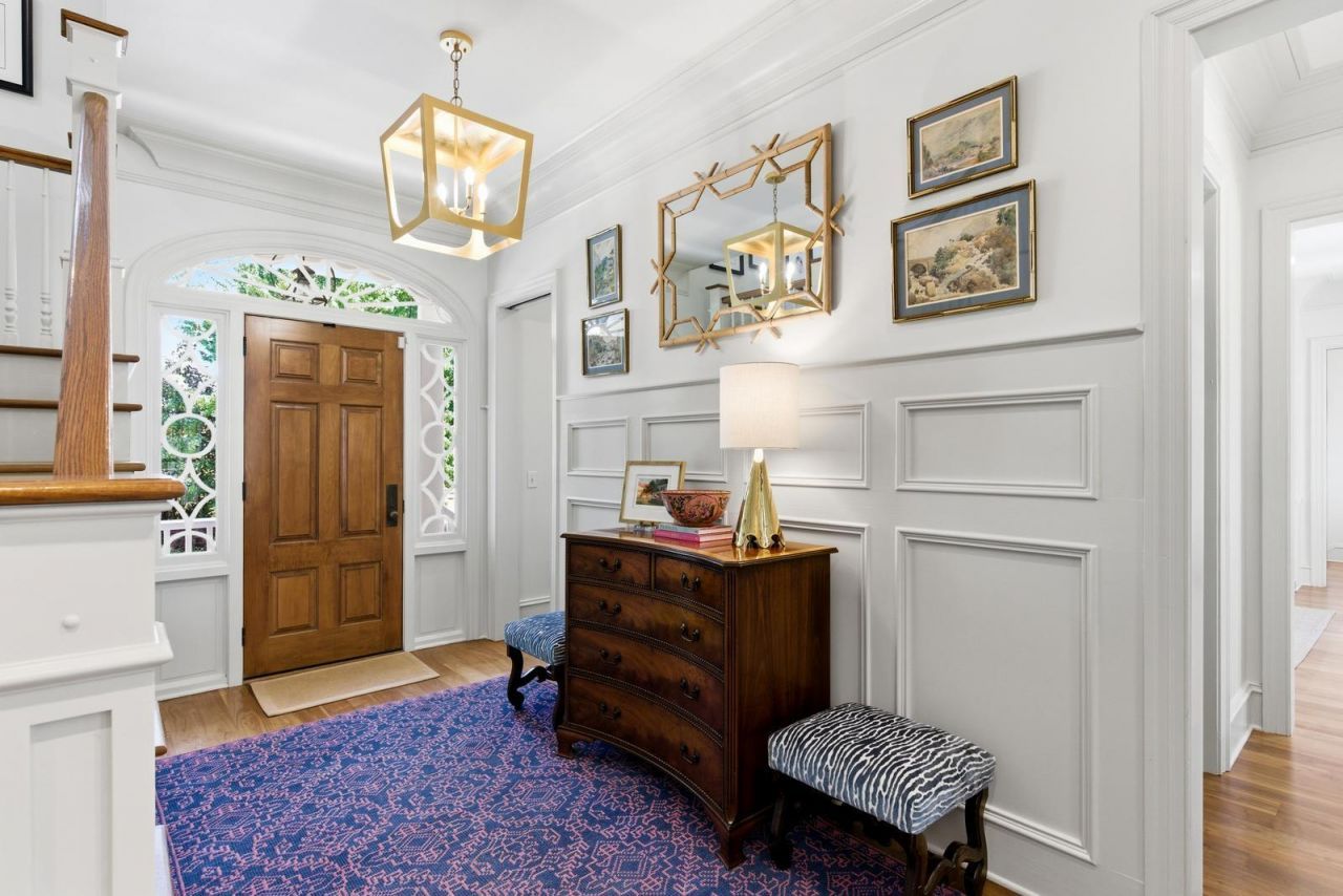 824 Bridgetown Pass Photo 30