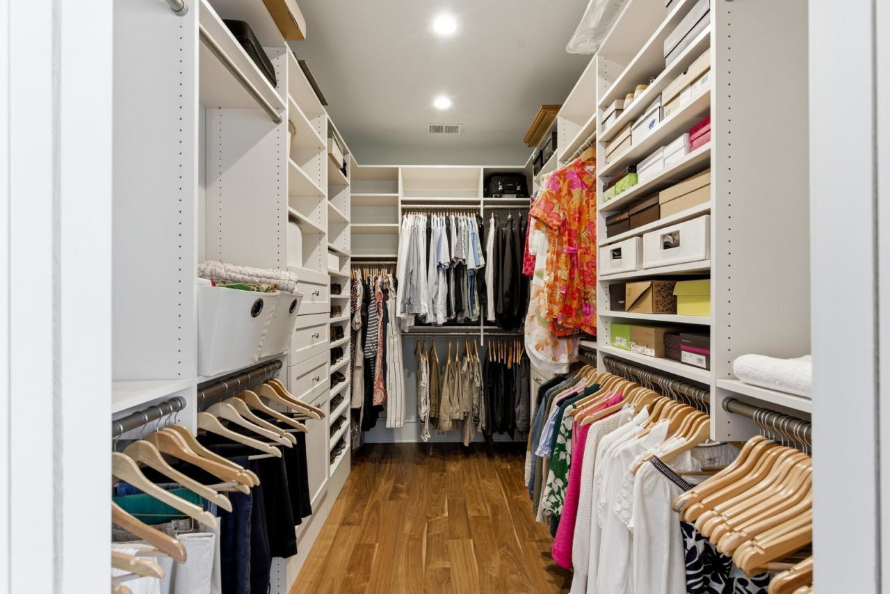 824 Bridgetown Pass Photo 34