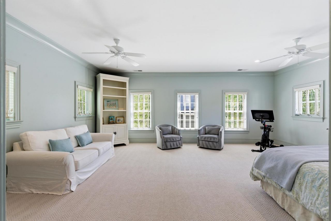 824 Bridgetown Pass Photo 53