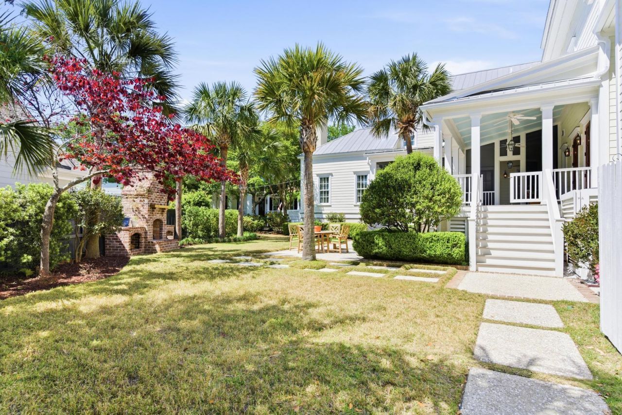 824 Bridgetown Pass Photo 56