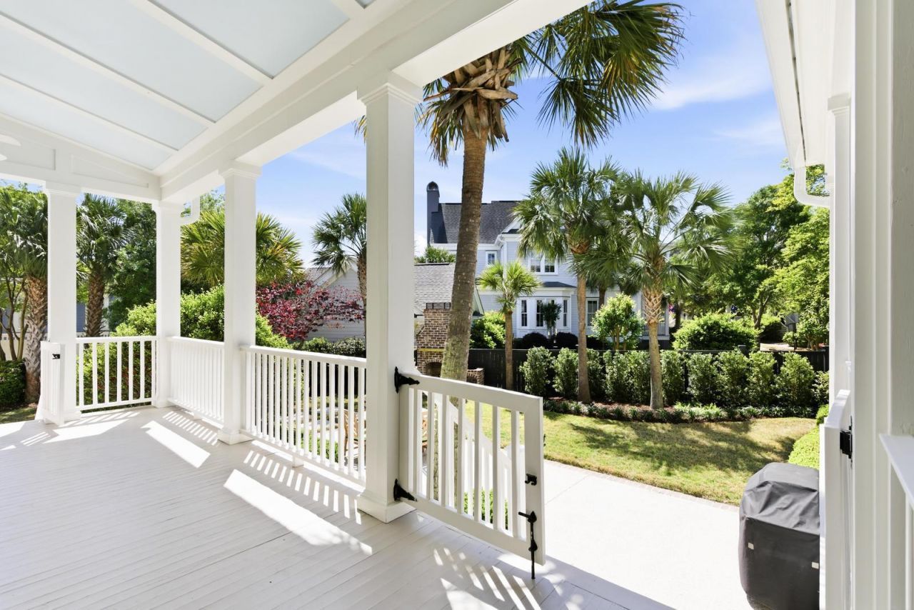 824 Bridgetown Pass Photo 59