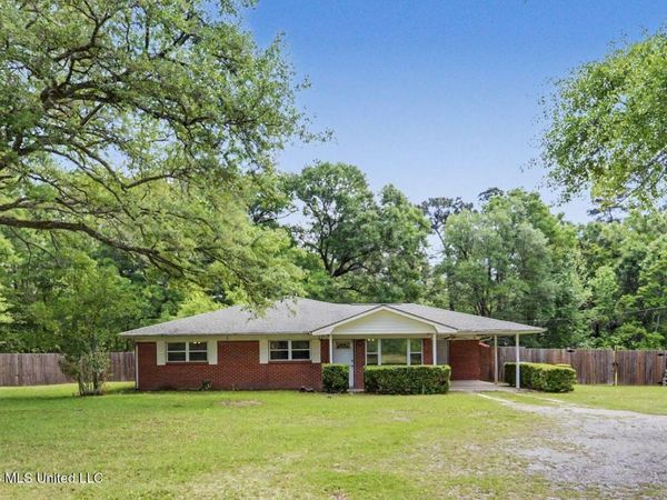 16420 Mississippi 63 , Moss Point, MS 39562