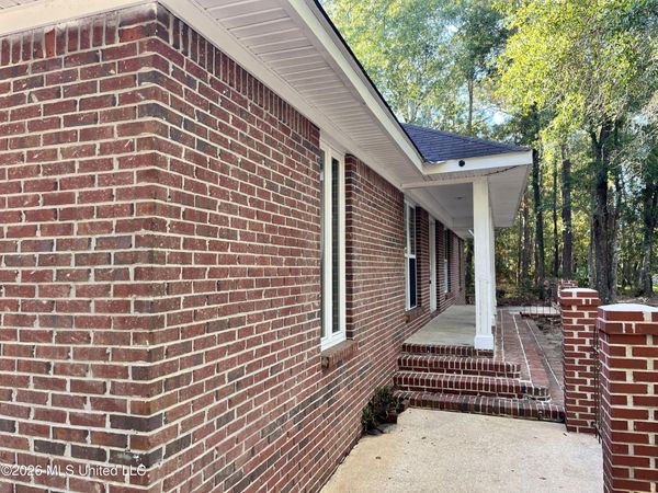 2709 Robert Hiram Drive, Gautier, MS 39553