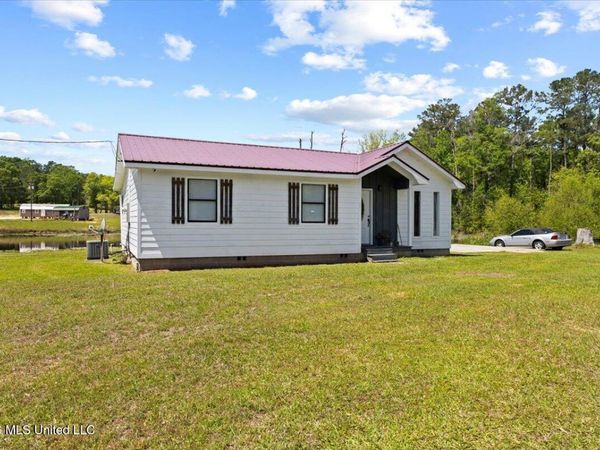 113 Clyde Pipkins Road, Lucedale, MS 39452