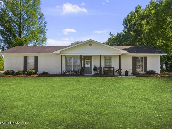 303 Cox Ferry Road, Flora, MS 39071