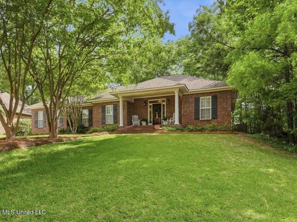 150 E Annandale Parkway, Madison, MS 39110