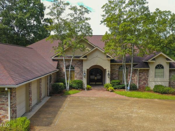373 Chapel Hill Road, Flora, MS 39071
