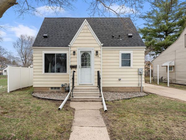 306 12th Avenue SW, Austin, MN 55912