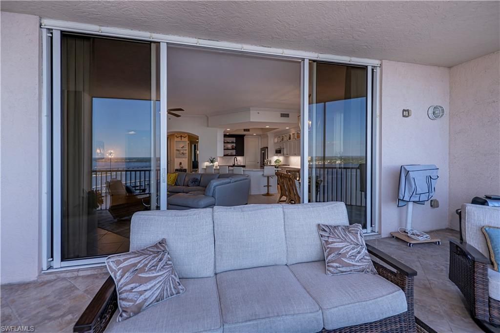 2104 W First St, Unit 3103, Fort Myers, FL 33901 Photo