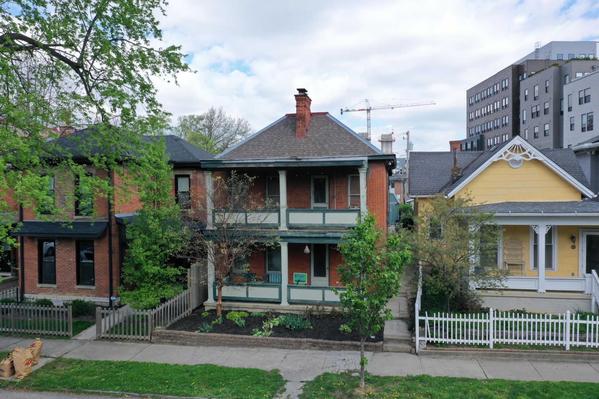 38-40 Clark Place, Columbus, OH 43201 Main Photo