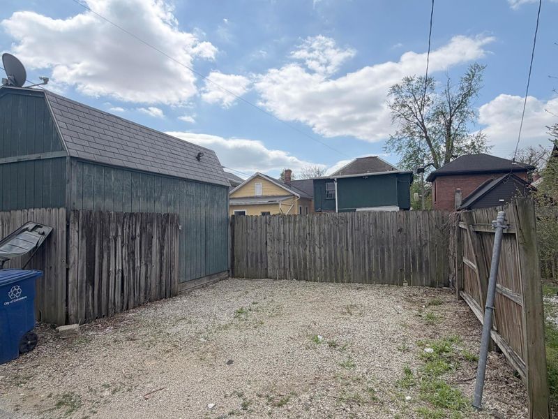 38-40 Clark Place, Columbus, OH 43201 Photo 5