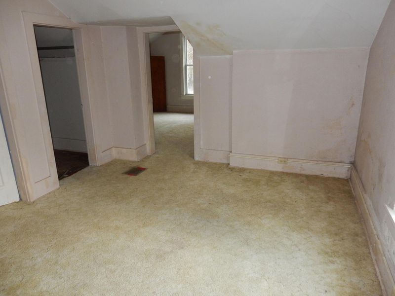 130 W Main Street, Centerburg, OH 43011 Photo 9