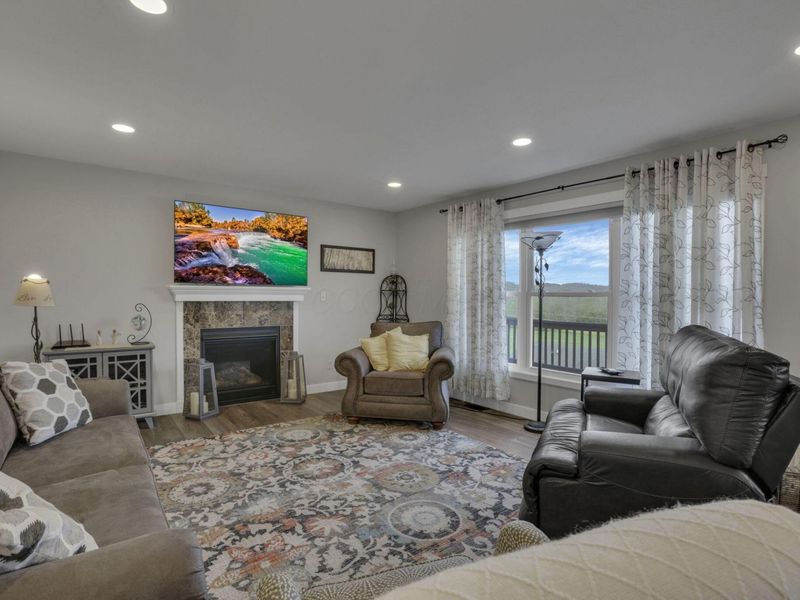 806 Hobart Avenue, Logan, OH 43138 Photo 10