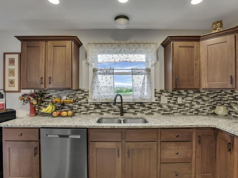 806 Hobart Avenue, Logan, OH 43138 Photo 18