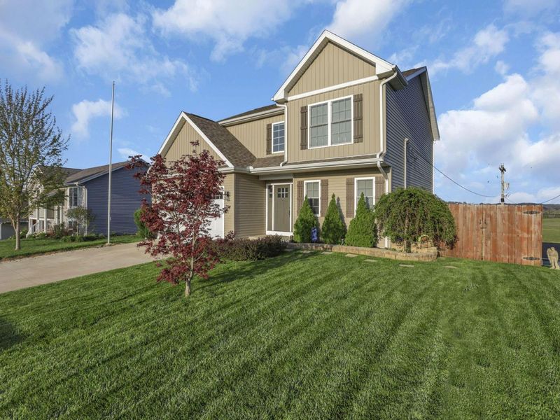 806 Hobart Avenue, Logan, OH 43138 Photo 2