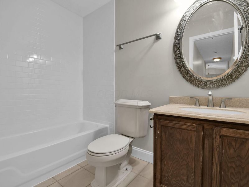 825 Lindenhaven Road, Columbus, OH 43230 Photo 17