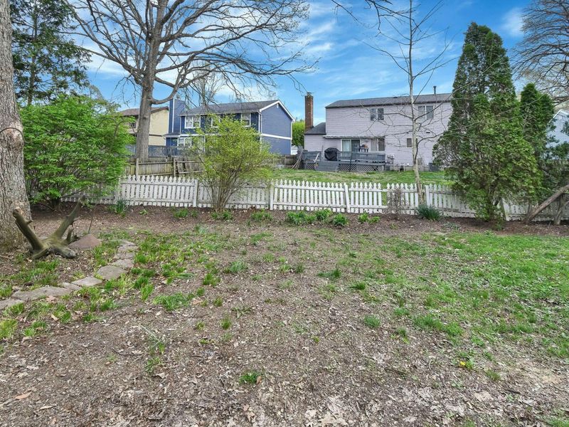 825 Lindenhaven Road, Columbus, OH 43230 Photo 25